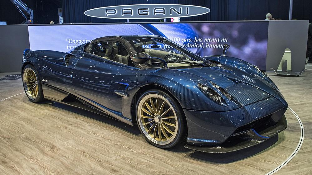 Женевский автосалон 2017: открытый суперкар Huayra стоимостью 2.3 миллиона евро