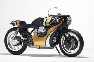 Stile Italiano: кафе рейсер Moto Guzzi CR950