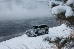 2017 Lexus LX AT35 by Arctic Trucks