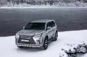 2017 Lexus LX AT35 by Arctic Trucks