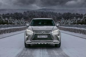 2017 Lexus LX AT35 by Arctic Trucks