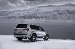 2017 Lexus LX AT35 by Arctic Trucks