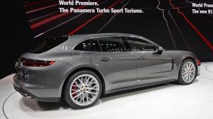 2017 Porsche Panamera Turbo S E-Hybrid