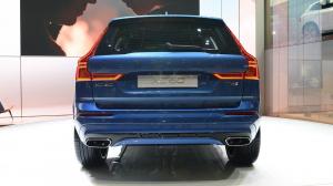 2017 Volvo XC60 T6 R-Design