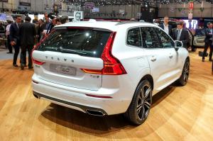 2017 Volvo XC60 T8 R-Design