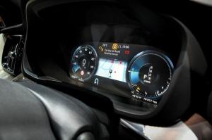 2017 Volvo XC60 T8 R-Design