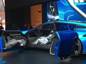 2017 Peugeot Instinct Concept