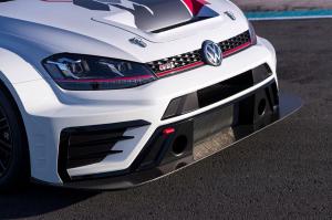 2017 Volkswagen Golf GTI TCR