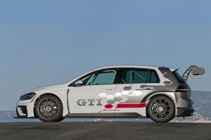 2017 Volkswagen Golf GTI TCR