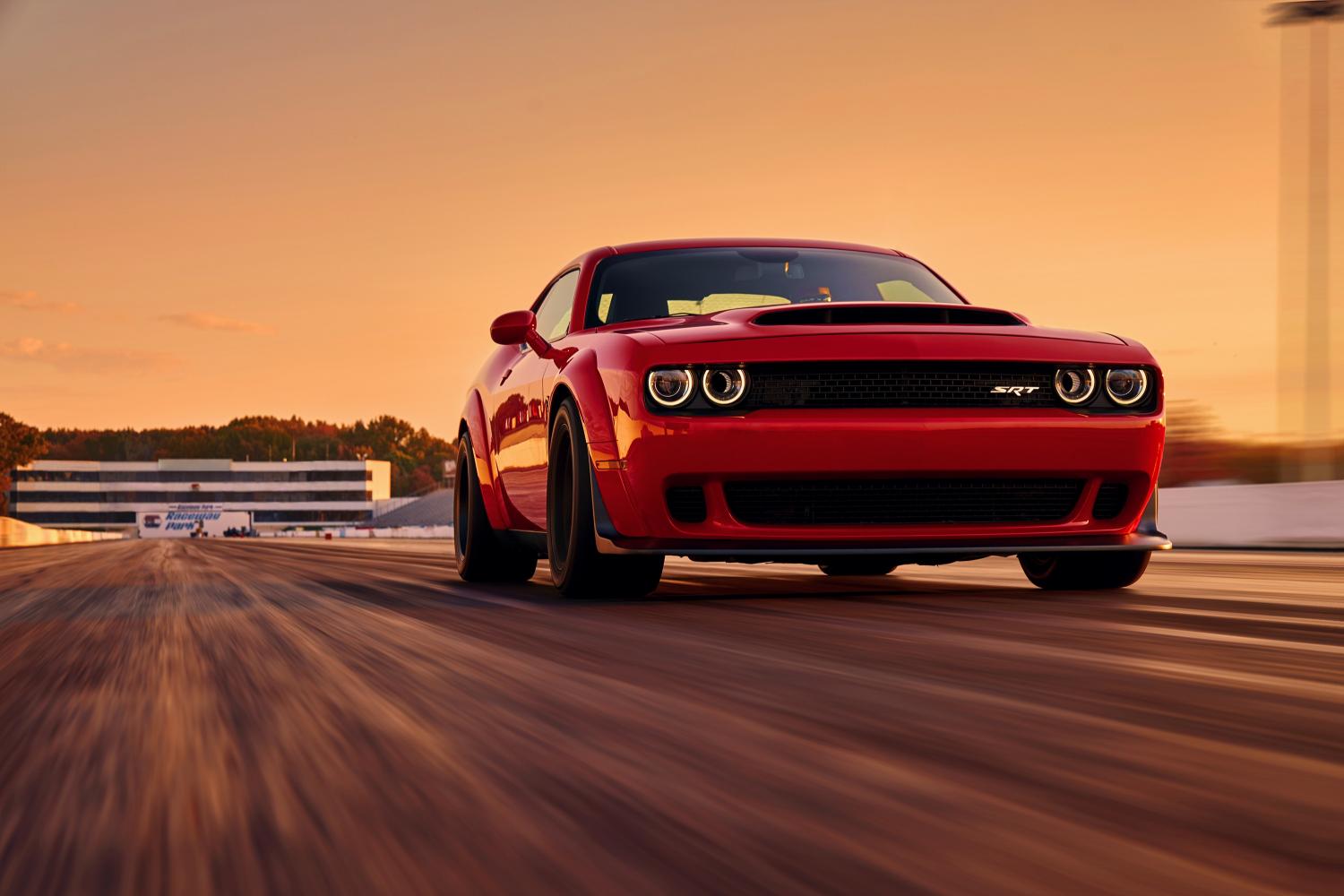 Dodge Challenger Hellcat Demon бернаут 2020