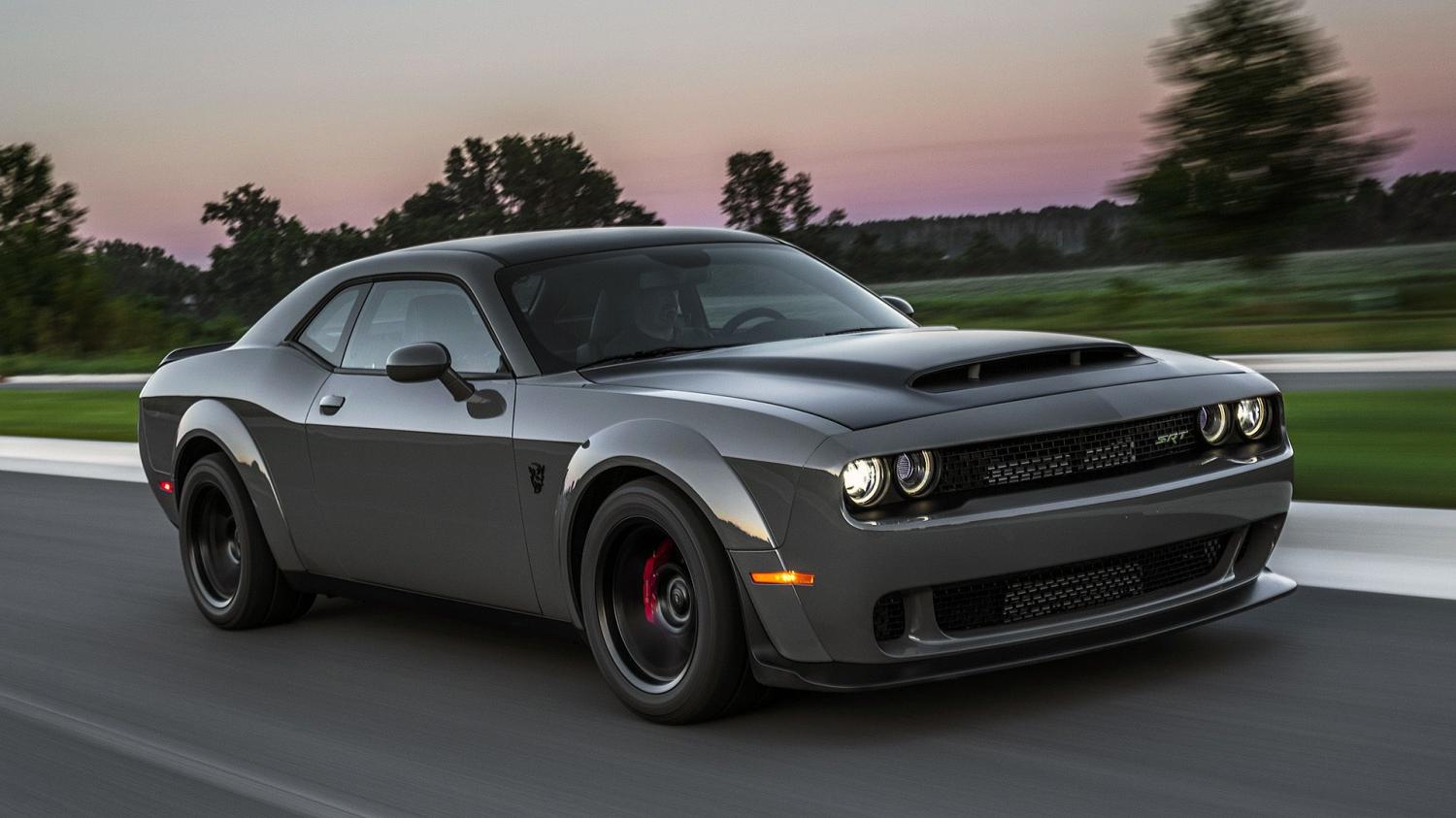 Dodge Challenger srt8 392 Hemi