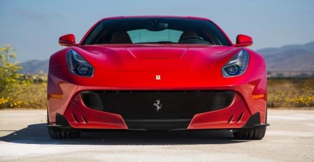 Суперкар Ferrari F12berlinetta посетил тюнинг-ателье DMC