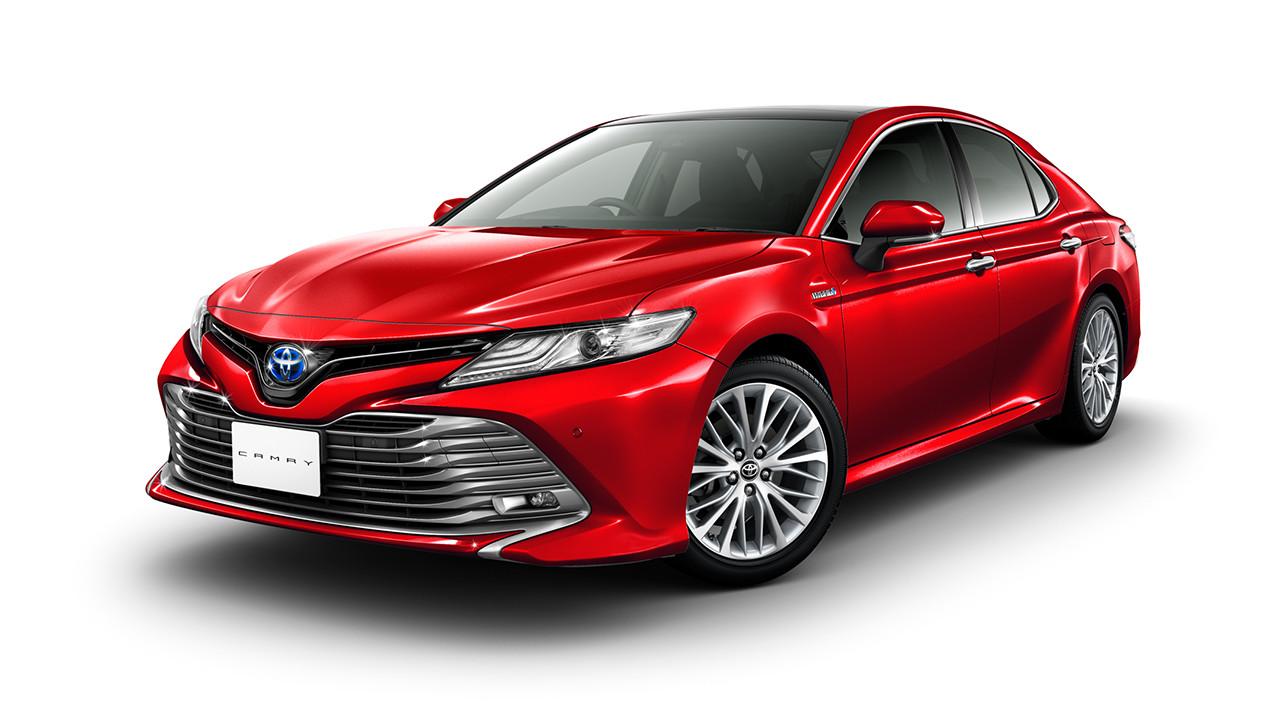 Представлен новый седан Toyota Camry для японского рынка