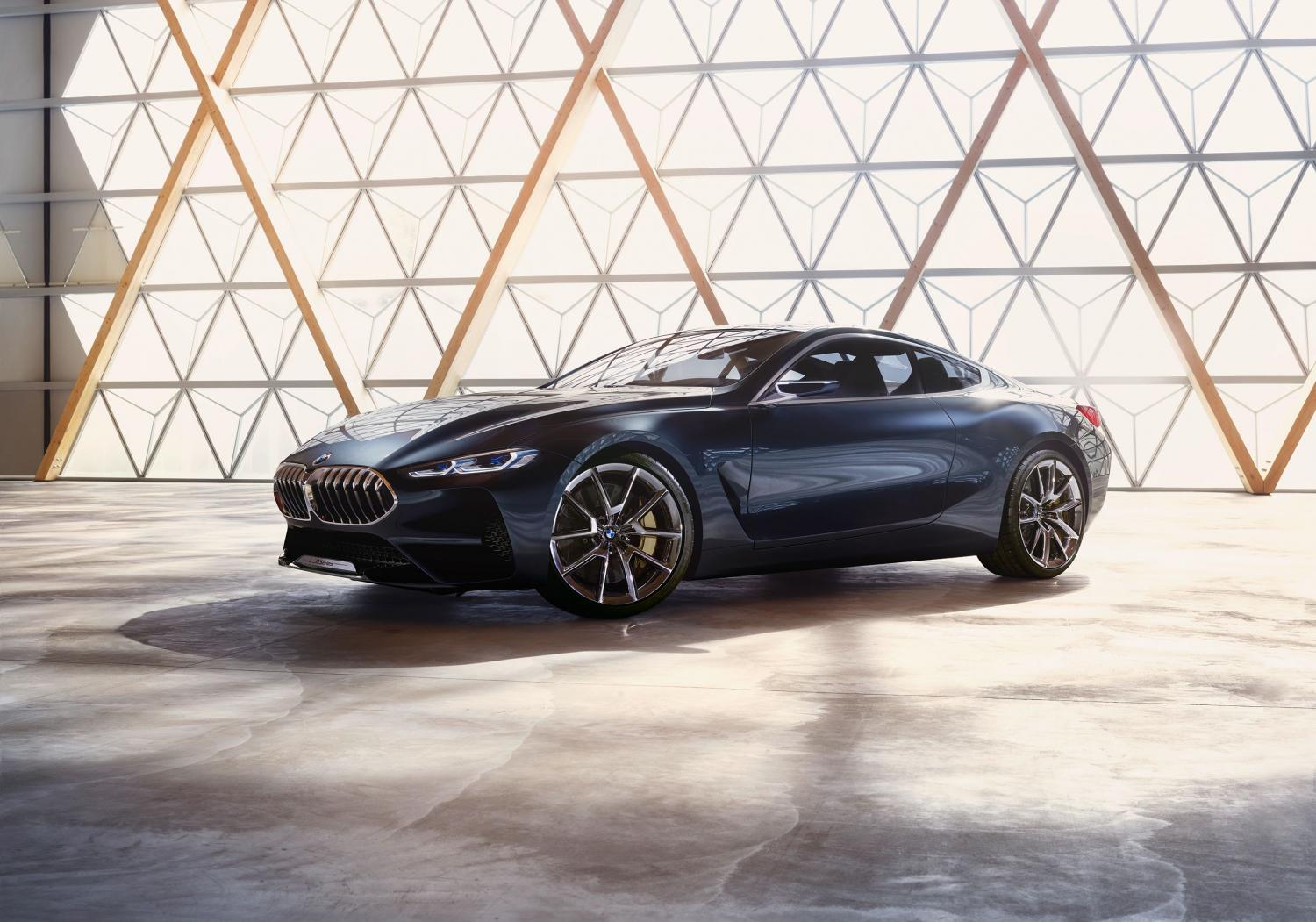 Представлен прототип BMW 8-Series нового поколения 