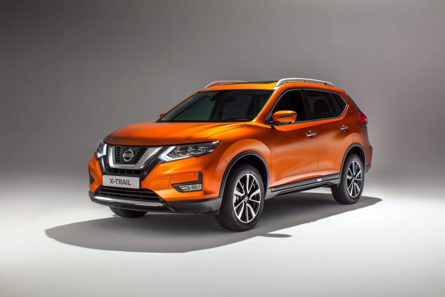 Обновлённый кроссовер Nissan X-Trail представлен официально