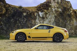 2017 Nissan 370Z Heritage Edition