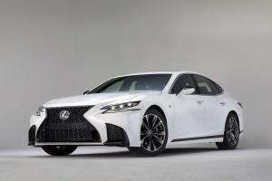 2017 Lexus LS500 F-Sport