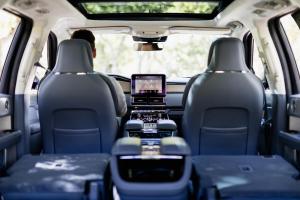 2017 Lincoln Navigator Black Label