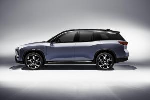 2017 NIO ES8