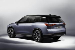 2017 NIO ES8