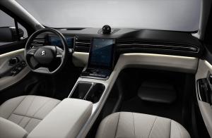 2017 NIO ES8