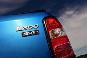 2017 Mitsubishi L200 Barbarian SVP Double Cab