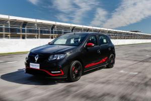 2017 Renault Sandero R.S. 2.0 Racing Spirit