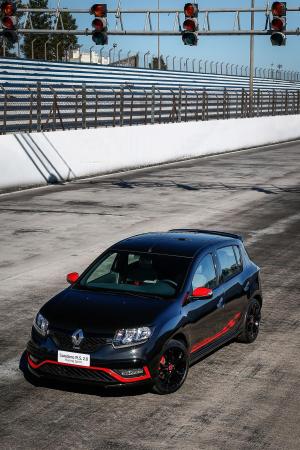 2017 Renault Sandero R.S. 2.0 Racing Spirit