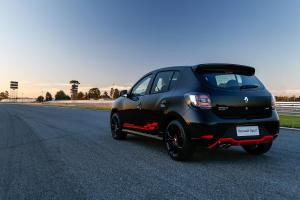 2017 Renault Sandero R.S. 2.0 Racing Spirit