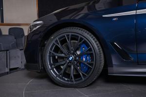 2017 BMW 540i in Carbon Black M Performance by Abu Dhabi Motors