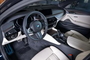 2017 BMW 540i in Carbon Black M Performance by Abu Dhabi Motors