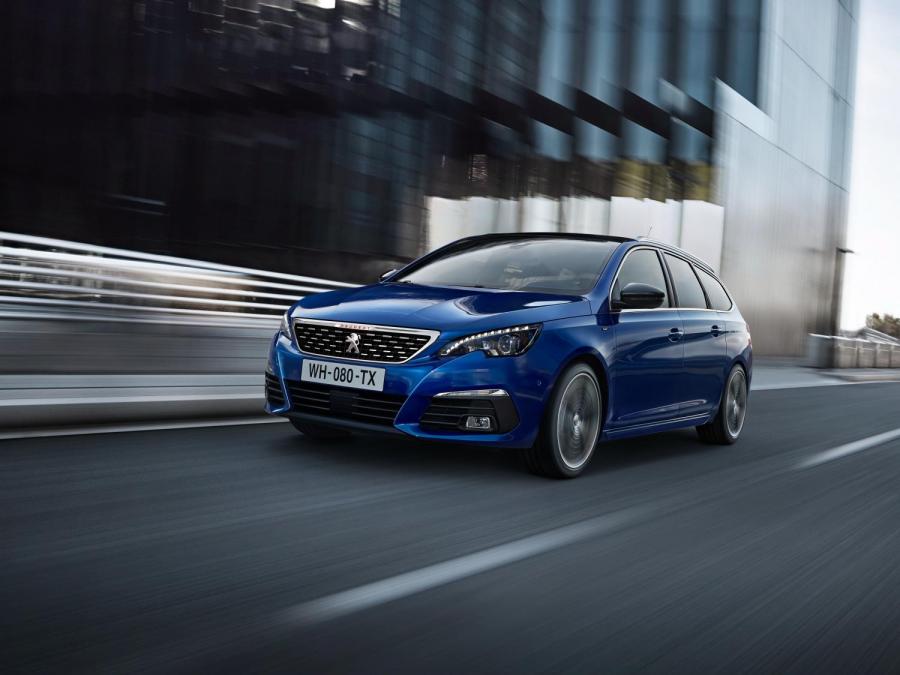 Хэтчбэк и универсал Peugeot 308 подверглись рестайлингу