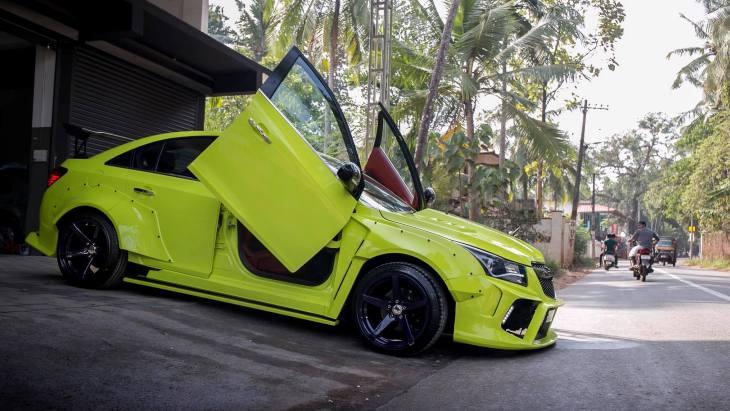Индийские тюнеры «прокачали» Chevrolet Cruze в стиле Liberty Walk