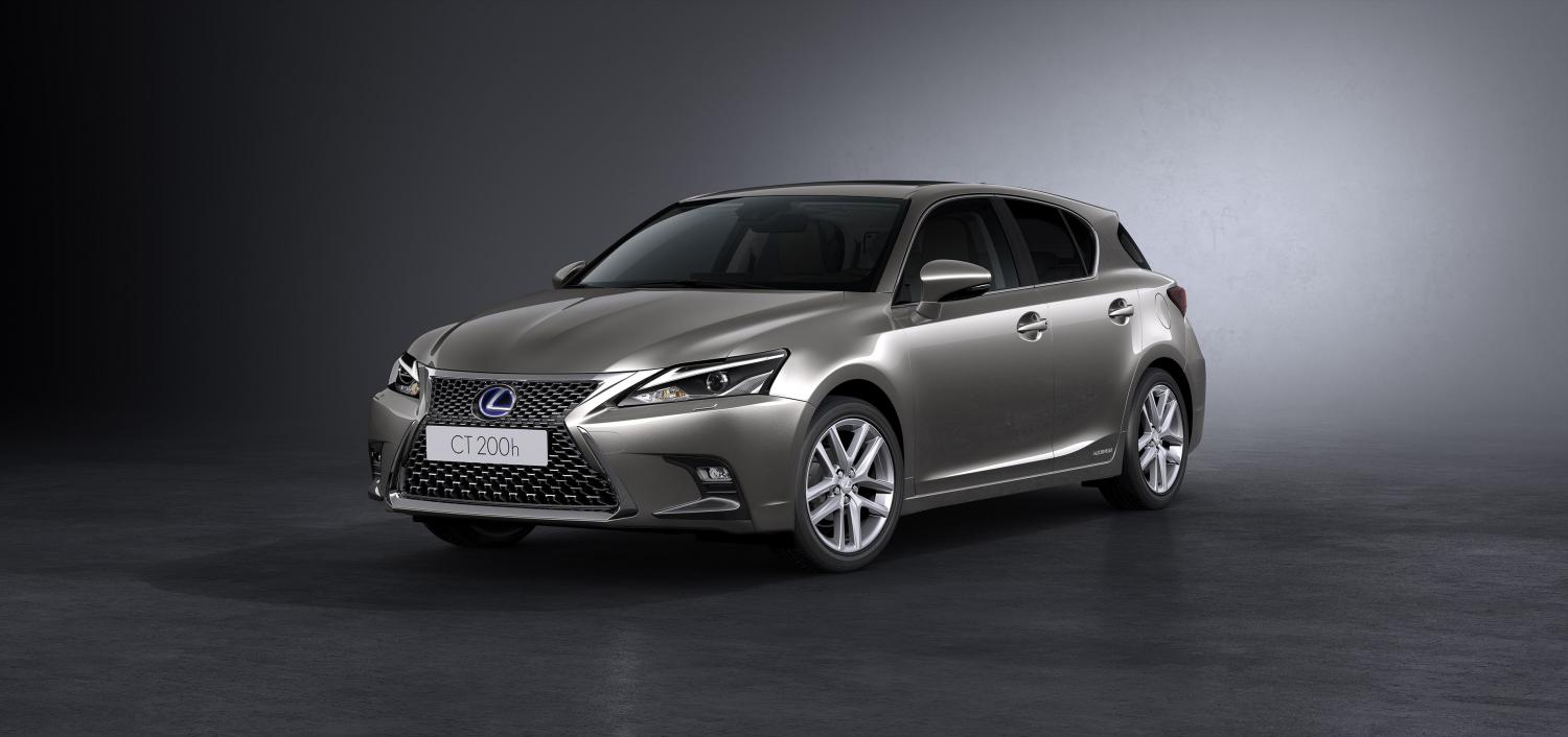 Представлен обновлённый гибридный хэтчбэк Lexus CT200h