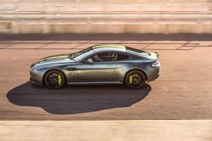 2017 Aston Martin V12 Vantage AMR