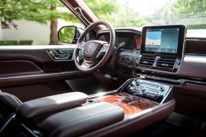 2017 Lincoln Navigator L Black Label