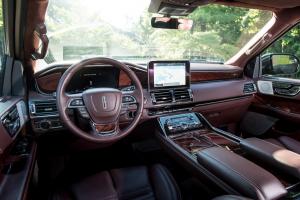 2017 Lincoln Navigator L Black Label