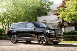 2017 Lincoln Navigator L Black Label