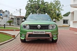 2017 Renault Duster by Kit Up Automotive