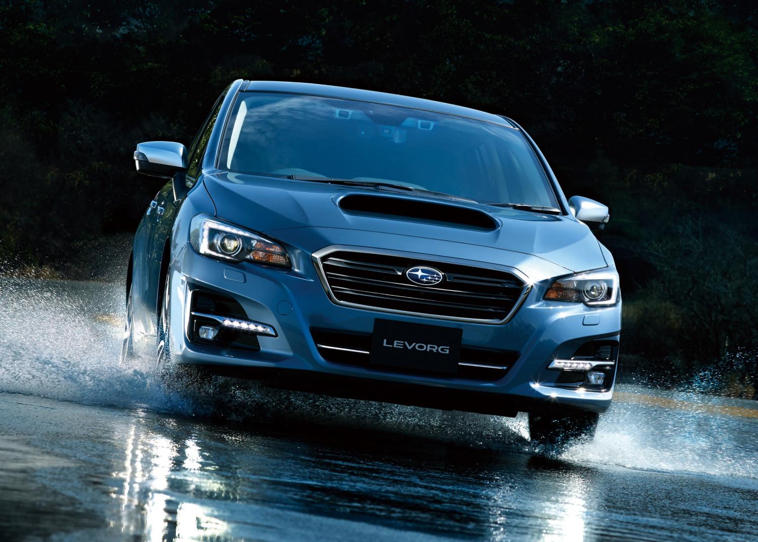 Обновлённый универсал Subaru Levorg оснастили «умным» салонным зеркалом