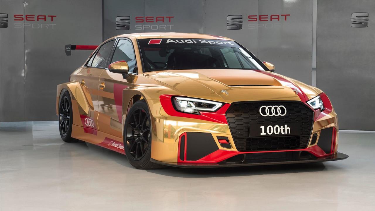 Гоночный седан Audi RS3 LMS получил золотую ливрею