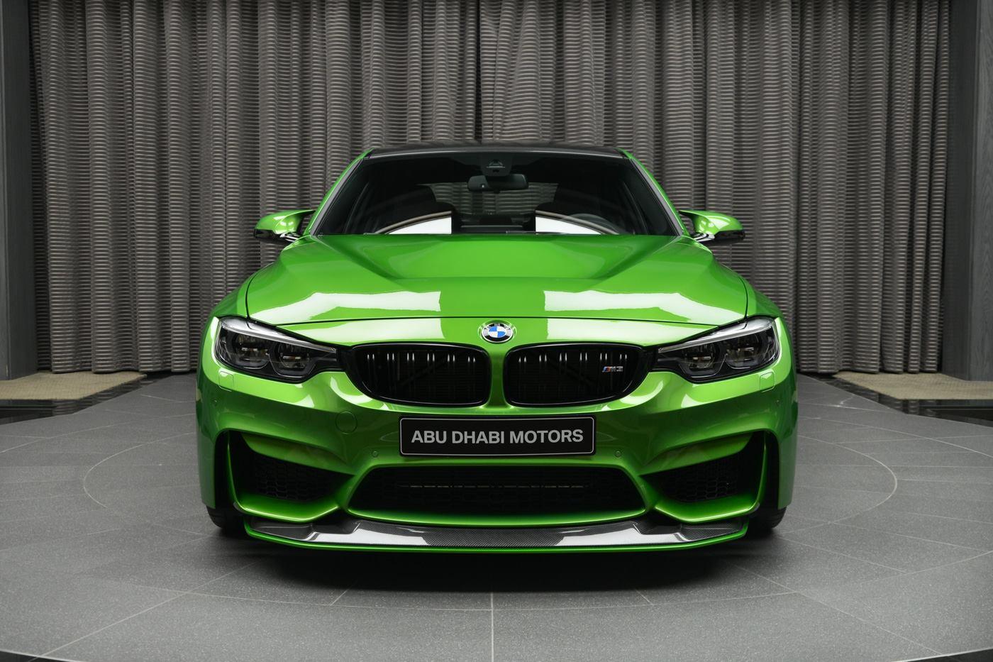 BMW m4 зеленая