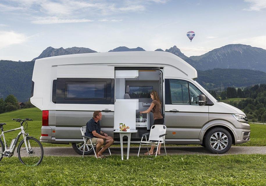 Volkswagen поделился подробностями о двухэтажном кемпере на базе Crafter