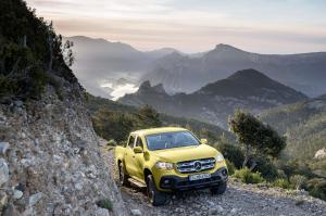2017 Mercedes-Benz X-Class Progressive