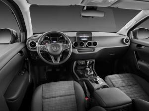 2017 Mercedes-Benz X-Class Pure