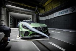 2017 Mercedes-AMG GT4
