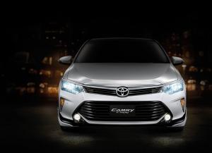 2017 Toyota Camry Extremo