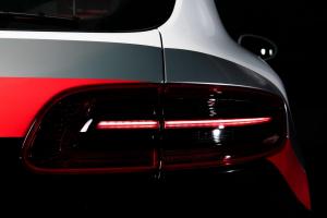 2017 Porsche Macan Turbo Performance Package