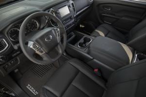 2017 Nissan Titan SL Midnight Edition Crew Cab