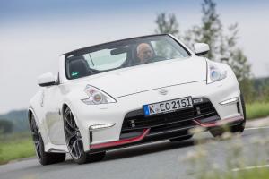 У родстера Nissan 370Z появилась спецмодификация RS